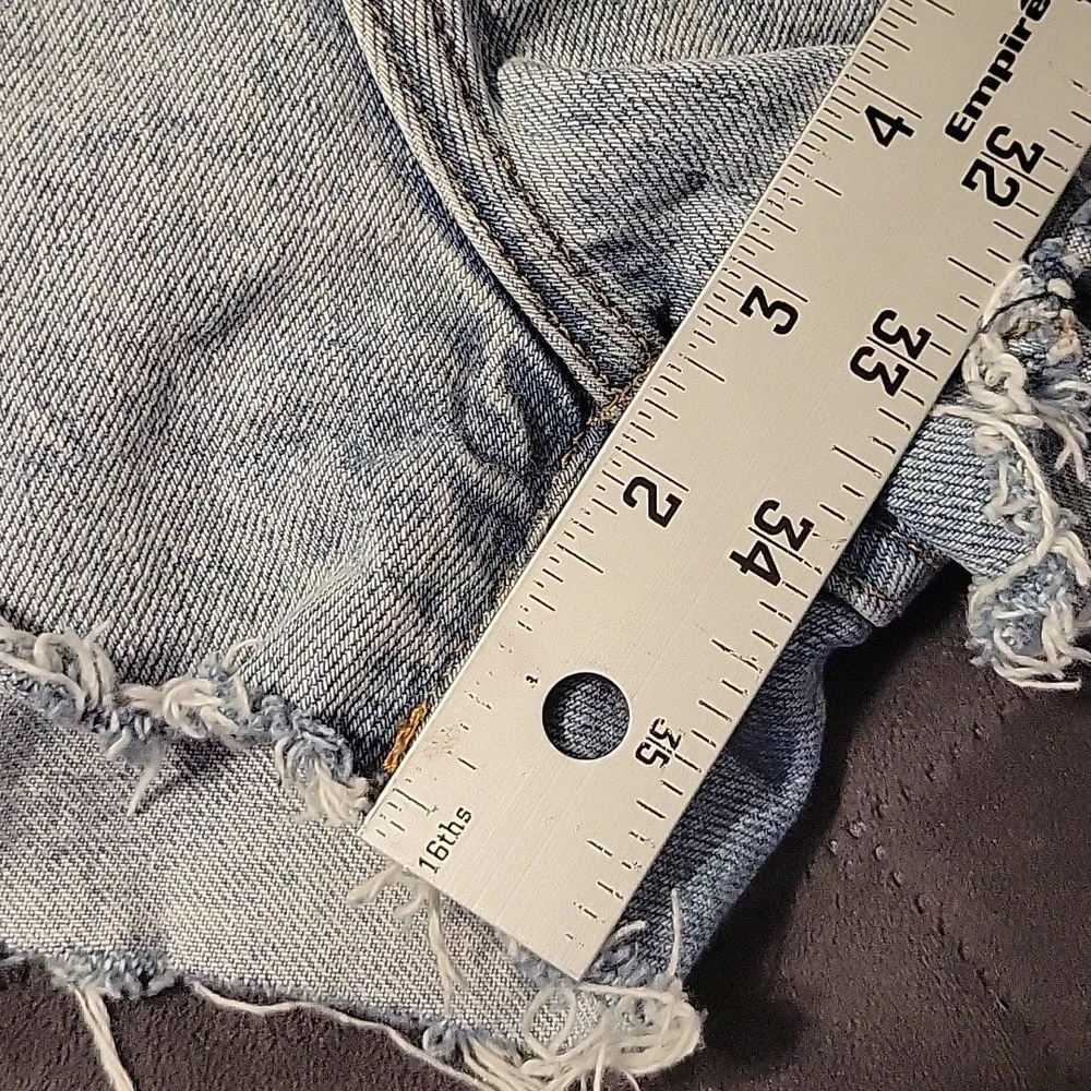 Denim Forum short - Picture 9 of 10